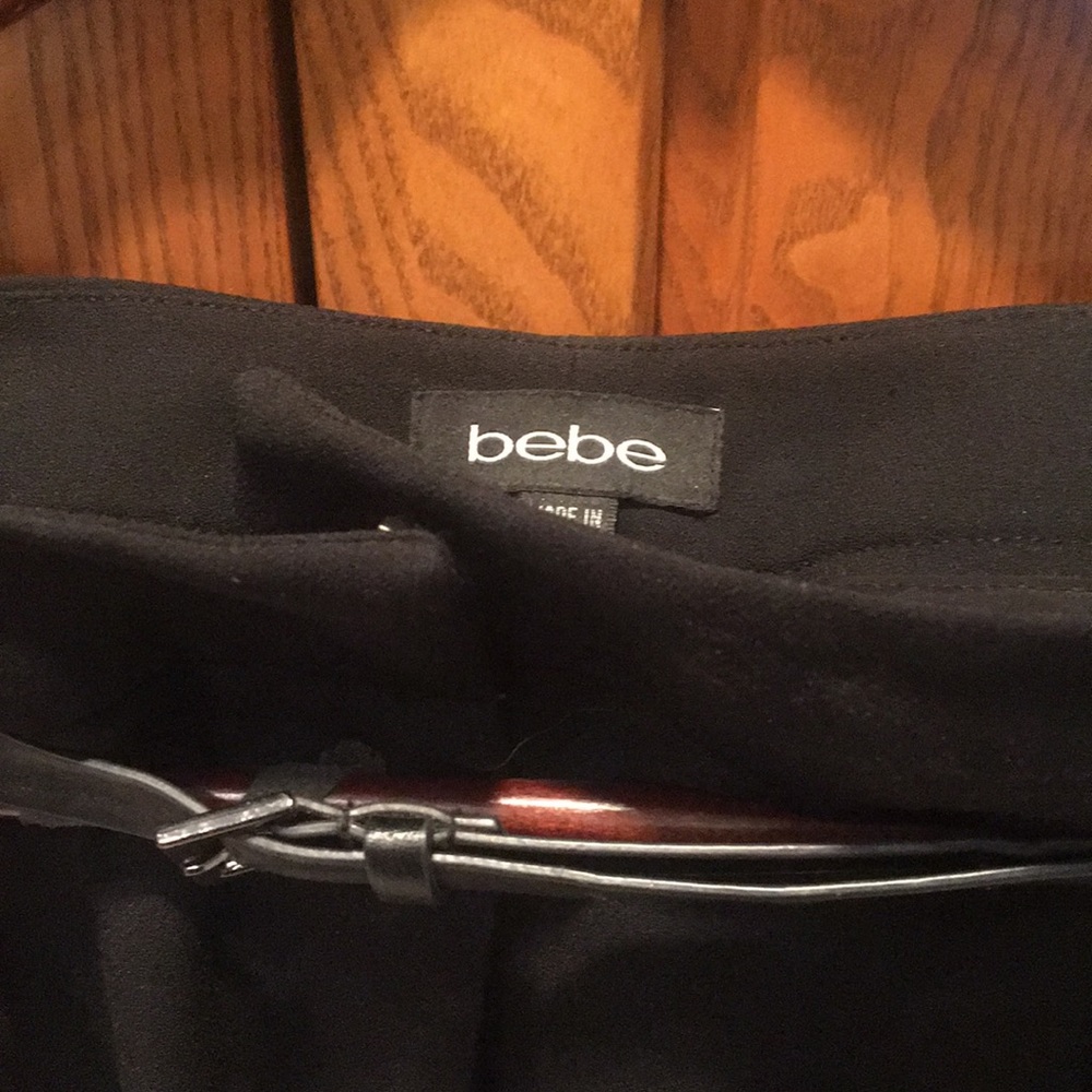 Bebe Size 4 Genie slacks